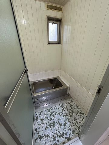 Kami no Tani 4-chome Terrace House in Kobe, Hyogo | 4DK - Thumbnail 3