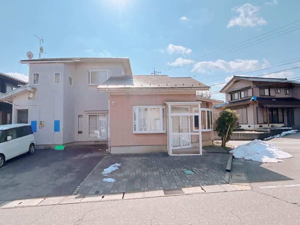 4DK All-Electric House for Sale in Nanao, Ishikawa - Thumbnail 2