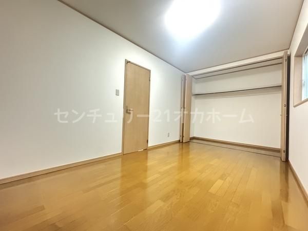 4LDK Detached House for Sale in Moriguchi, Osaka - Thumbnail 3