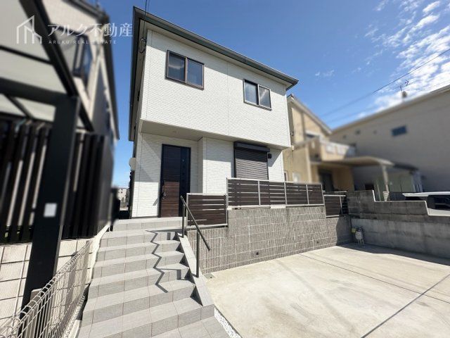 Modern 4SLDK House in Amagasaki, Hyogo | Renovated 2021 Build - Thumbnail 2