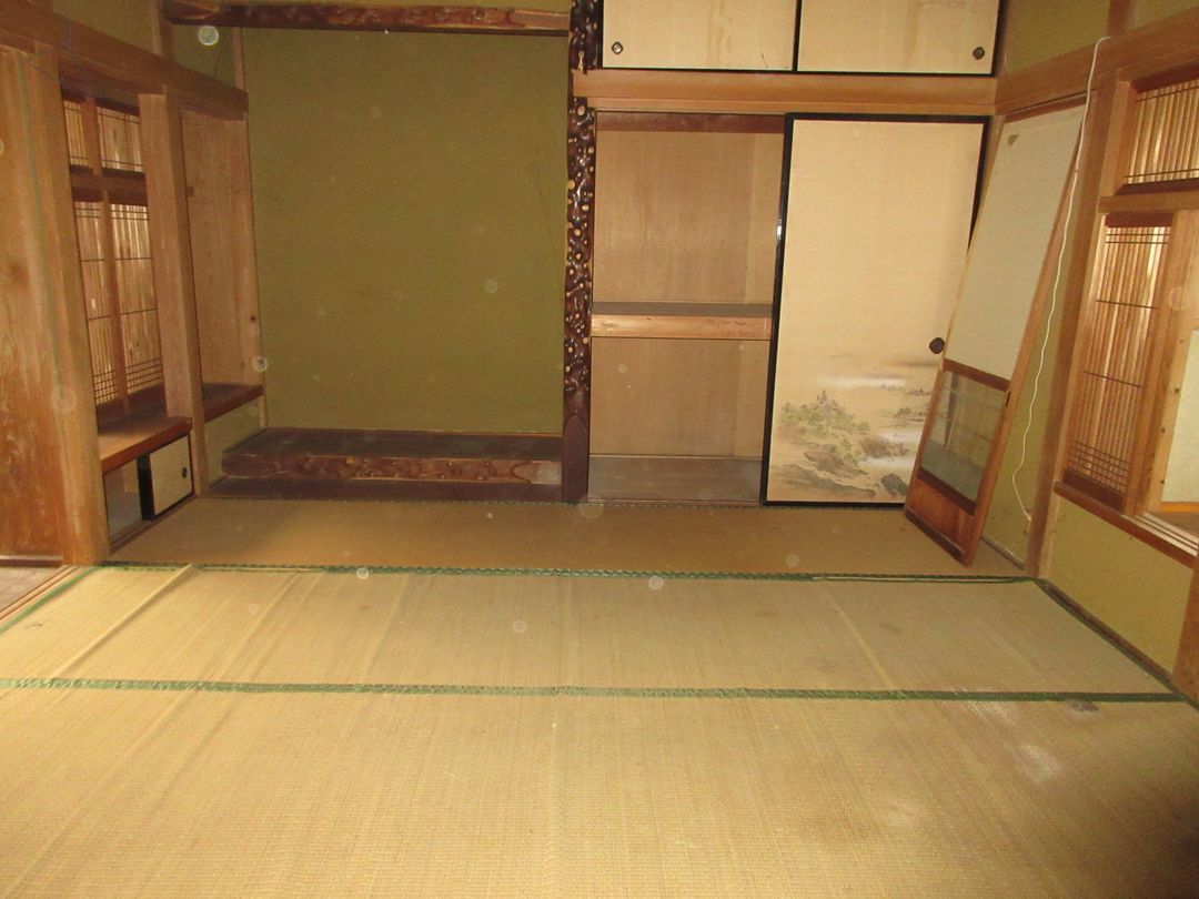 377sqm Land with 92sqm House for Sale in Kasama, Ibaraki - Thumbnail 4