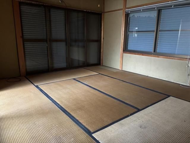 Spacious 12SDK House in Kyoto's Nishikyo Ward with Parking - Thumbnail 4