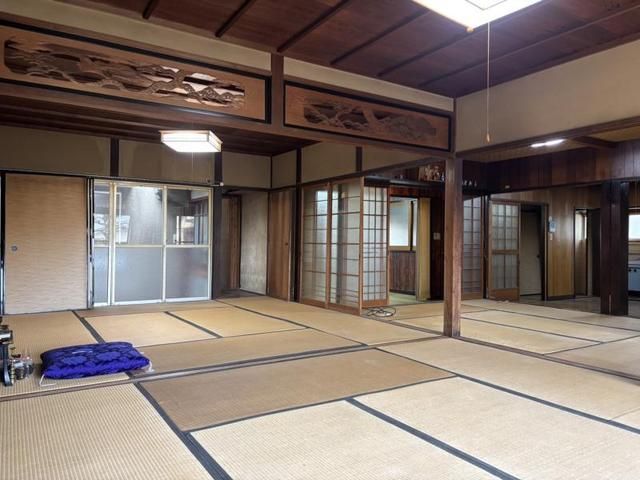 Spacious 12SDK House in Kyoto's Nishikyo Ward with Parking - Thumbnail 3