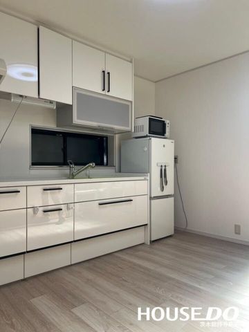 7LDK Multi-Generational House for Sale in Ibaraki, Osaka - Thumbnail 4