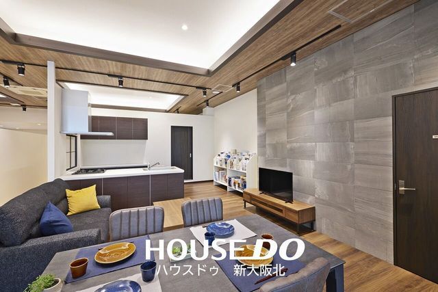 Renovated 3LDK Townhouse in Toyonaka, Osaka - 44.26 sqm - Thumbnail 4