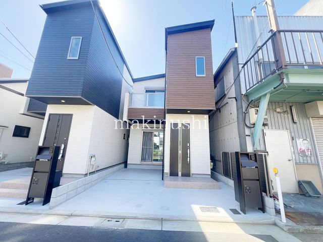New 3SLDK House for Sale in Sakai, Osaka - 8 Min Walk to Station - Thumbnail 2