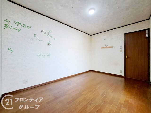 3LDK Terrace House for Sale near Hyotan-yama Station, Higashiosaka - Thumbnail 4