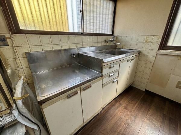 4DK House for Sale in Nishinari, Osaka - 8 Min Walk to Hanazonocho Station - Thumbnail 4