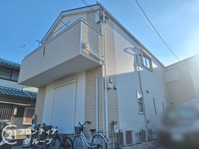 4LDK Detached House for Sale in Kadoma, Osaka - Thumbnail 2