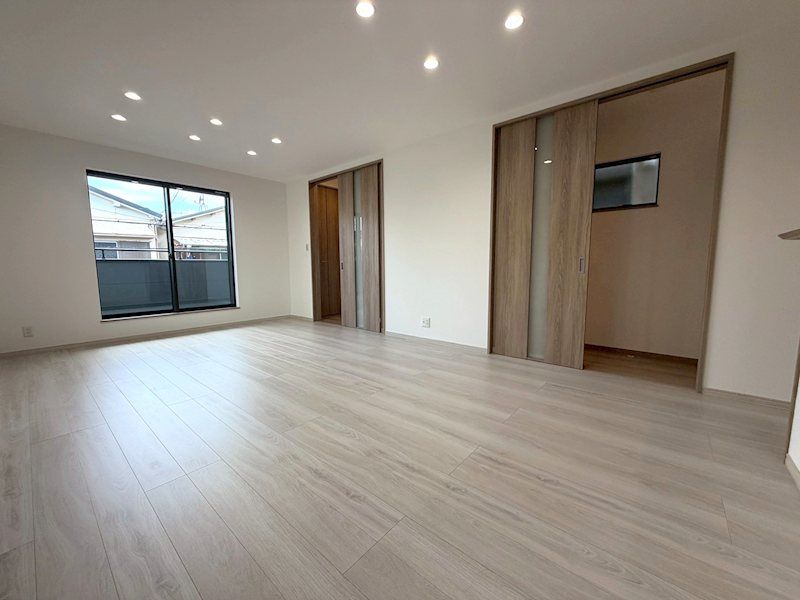 Modern 4LDK House in Katano, Osaka | 2024 Build, 113.79m² - Thumbnail 2