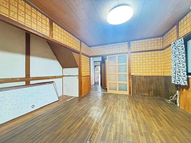 5DK Family Home near Nishi-Suzurandai Station, Kobe - Thumbnail 3