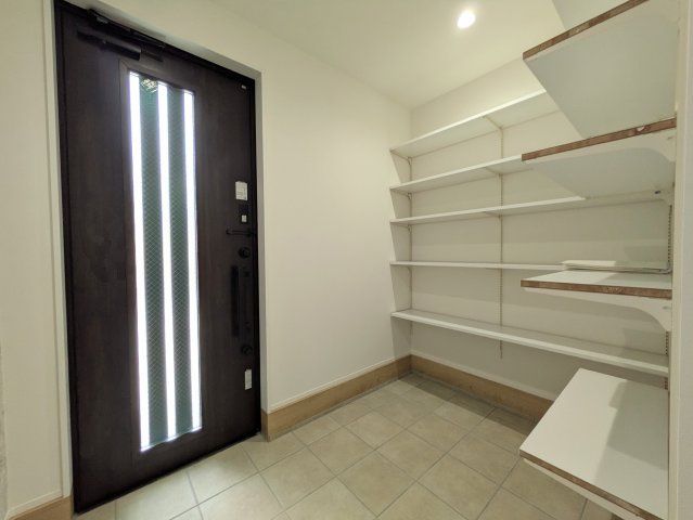 4LDK New Build House near JR Tarumi Station, Kobe - Thumbnail 4
