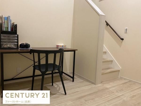 Modern 3LDK House for Sale in Tatsuno City, Hyogo - Thumbnail 2