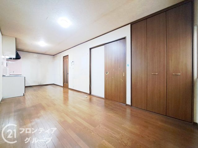 3LDK Terrace House for Sale near Hyotan-yama Station, Higashiosaka - Thumbnail 3