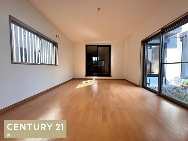 5SLDK House for Sale in Kinokawa, Wakayama – 120.83 sqm - Thumbnail 3