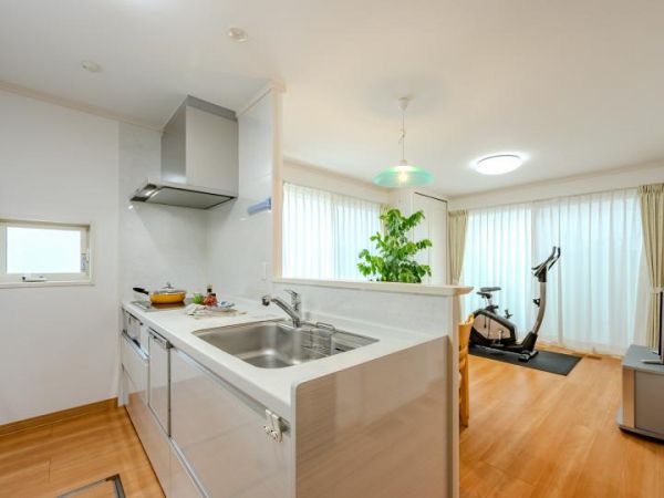 Modern 3SLDK Sekisui Heim House near Hoshigaoka Station, Hirakata - Thumbnail 4