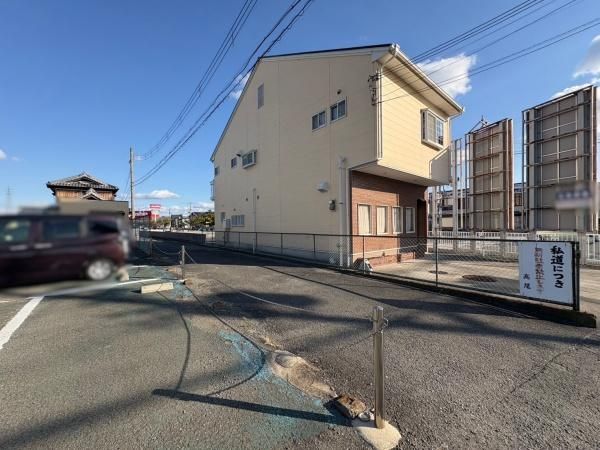 6DK Detached House for Sale in Wakayama City, Wakayama - Thumbnail 2