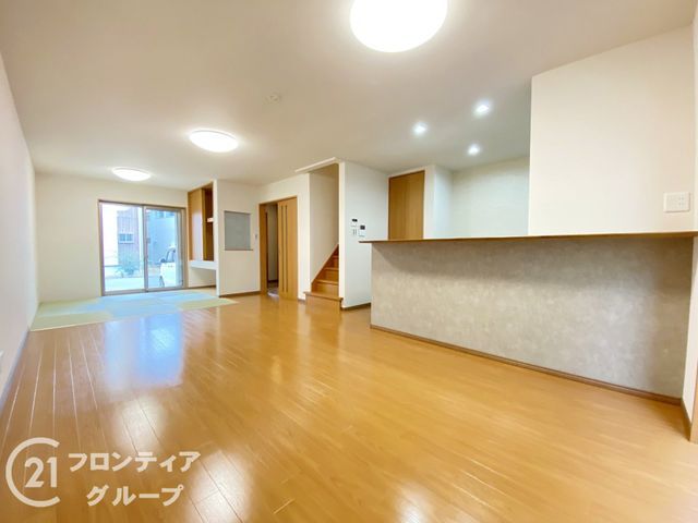 Renovated 2SLDK House for Sale in Sakai, Osaka - 3498万 Yen - Thumbnail 2