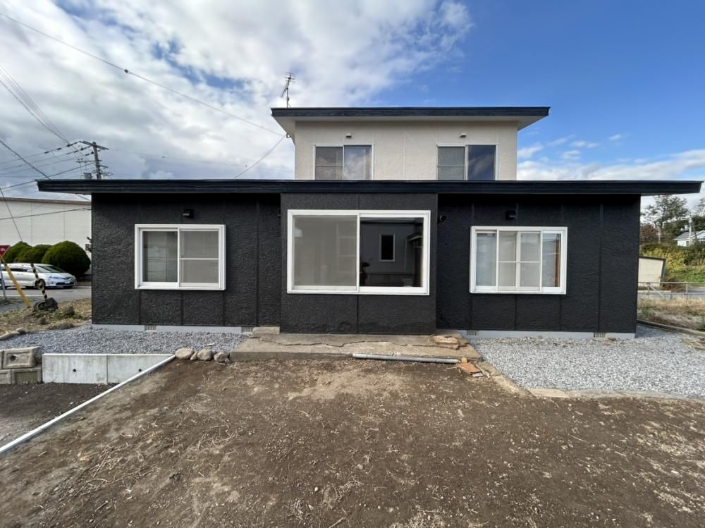 Renovated 3LDK House on Corner Lot in Toyako, Hokkaido - Thumbnail 3