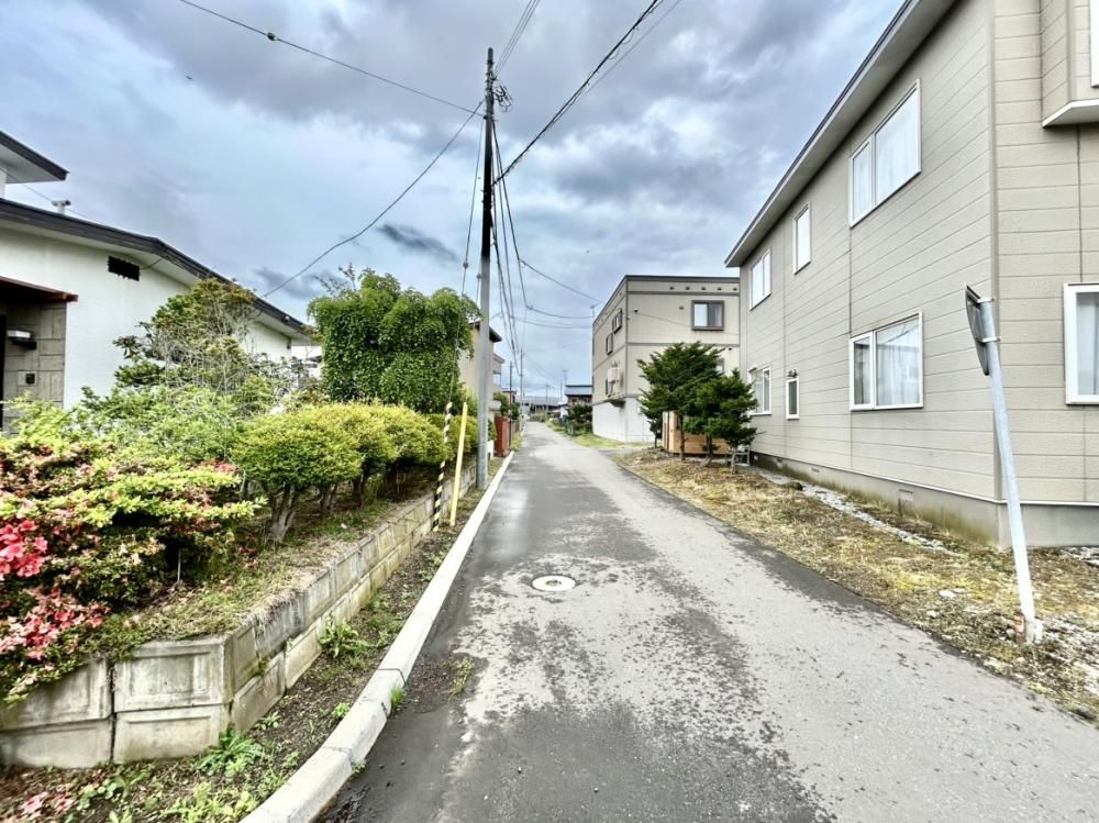 Renovated 3LDK House on Corner Lot in Toyako, Hokkaido - Thumbnail 4