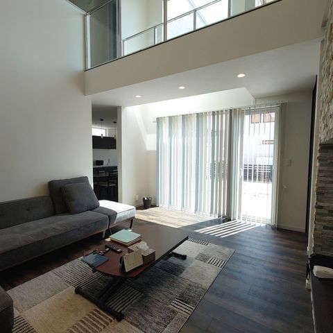 Modern 4LDK House in Tomakomai, Hokkaido with Parking for 6 - Thumbnail 2