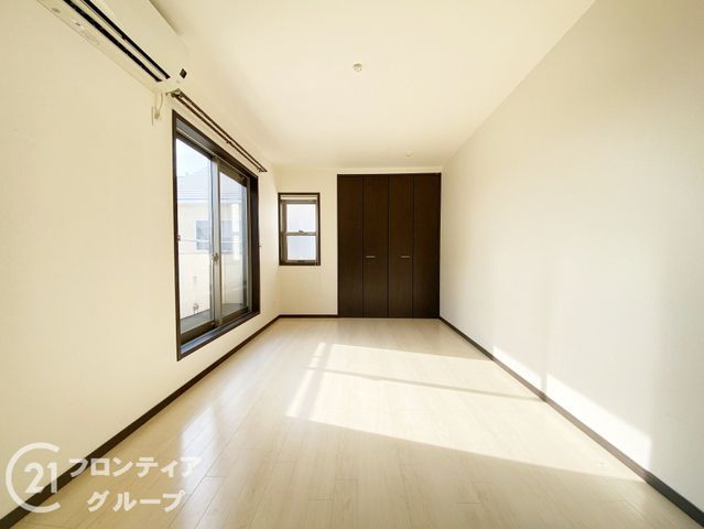 4LDK Detached House for Sale in Sakai, Osaka - Near Kita-no-da Station - Thumbnail 2