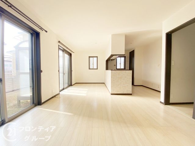 4LDK Detached House for Sale in Sakai, Osaka - Near Kita-no-da Station - Thumbnail 3
