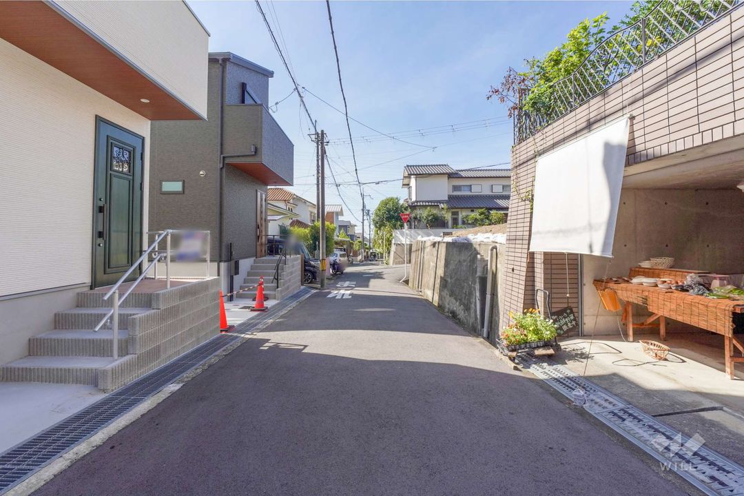 Modern 3LDK Detached House for Sale in Takatsuki, Osaka - Thumbnail 3