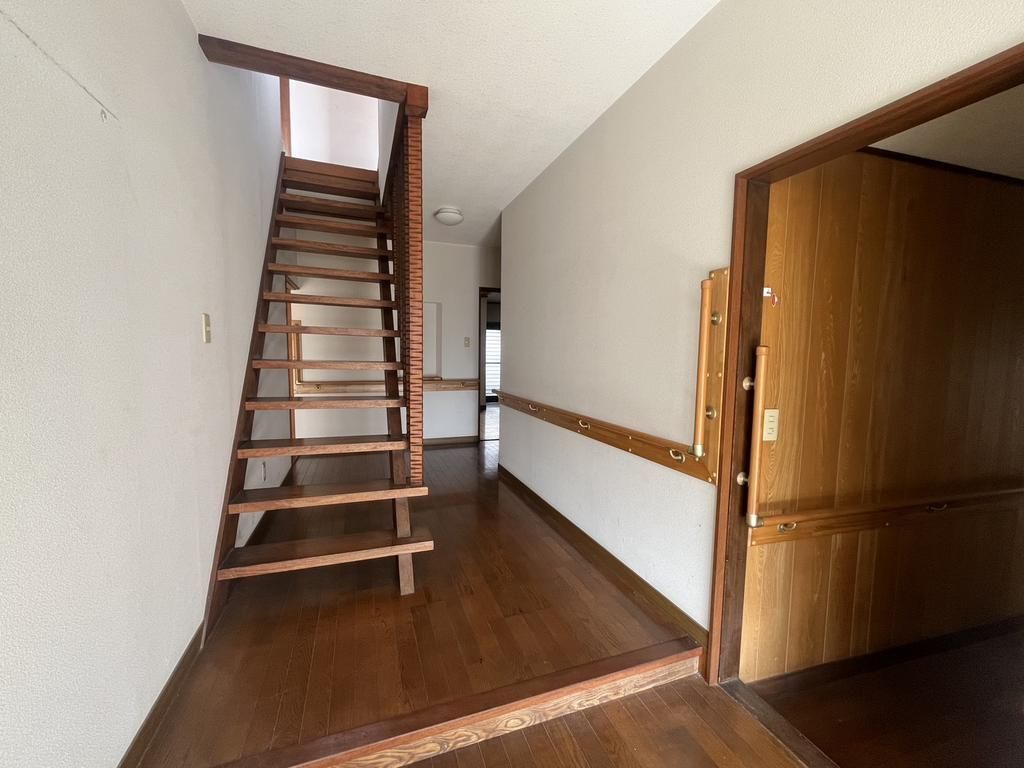 7DK Wooden House for Sale in Himeji, Hyogo - 160 sqm - Thumbnail 3