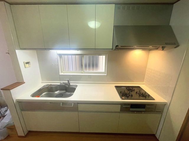 4SLDK Solar-Powered House for Sale in Katano, Osaka - Thumbnail 4