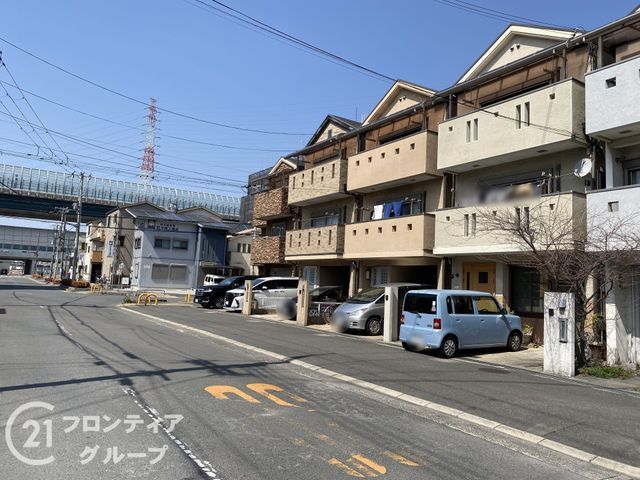 3LDK House for Sale in Kadoma City, Osaka - 114.75m2 - Thumbnail 2