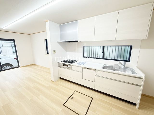 Renovated 4LDK House for Sale in Sakai, Osaka - Thumbnail 4