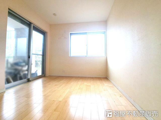 3LDK Modern House for Sale in Sakai, Osaka - 126.81m² Land - Thumbnail 4