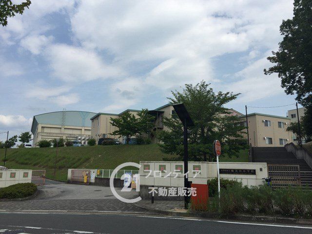 Renovated 4LDK Detached House in Kizugawa, Kyoto - Thumbnail 2
