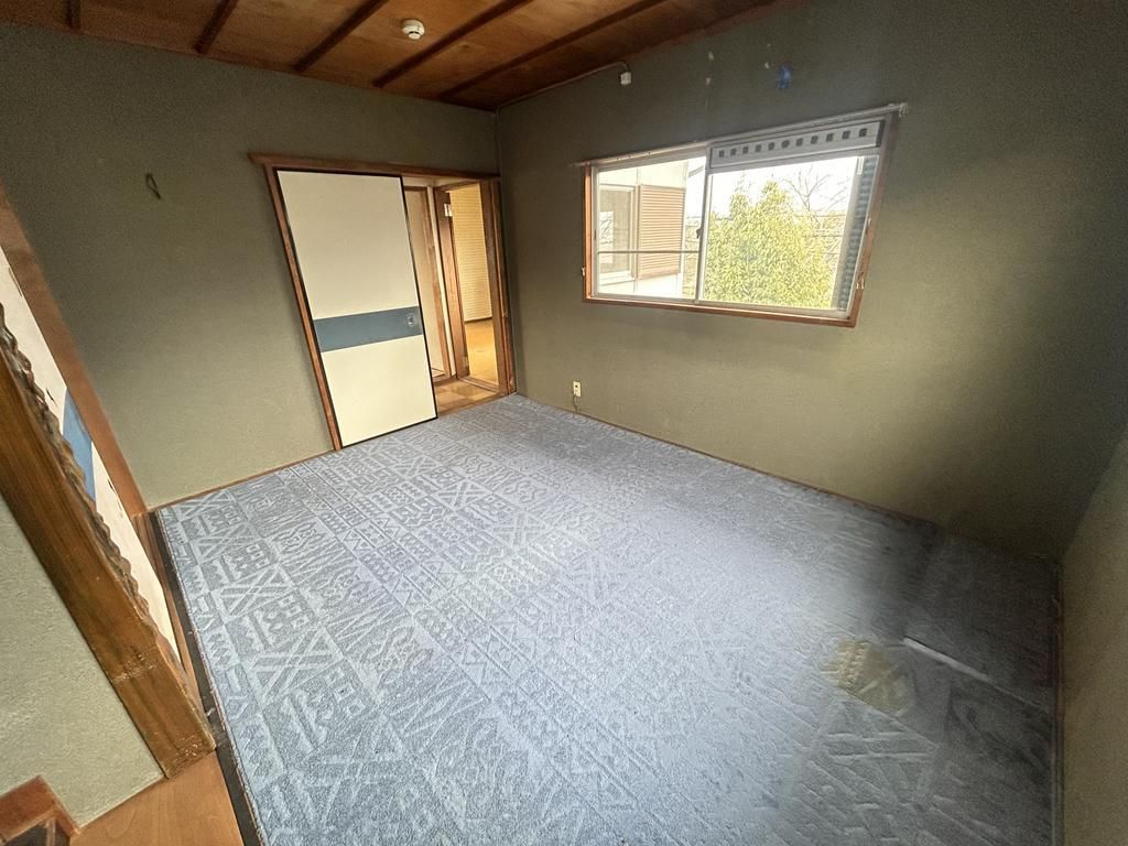 Spacious 4DK Corner Lot House for Sale in Sennan City, Osaka - Thumbnail 4