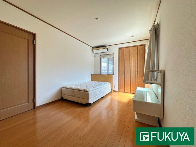 Modern 3SLDK House with Walk-in Closet near Yato Station, Osaka - Thumbnail 3