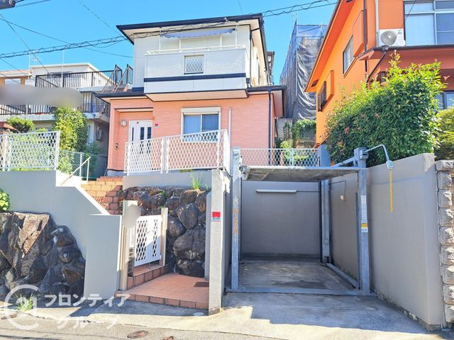 4LDK Family House Near Ishikiri Station, Higashiosaka - Thumbnail 3