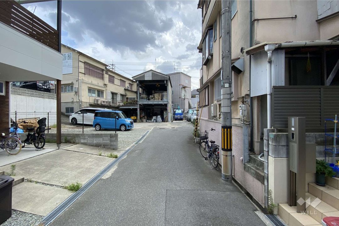 3LDK House for Sale in Toyonaka, Osaka - 75.69sqm - Thumbnail 2