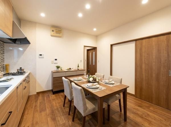 3DK Detached House for Sale in Kadoma, Osaka - Solar Panels - Thumbnail 3