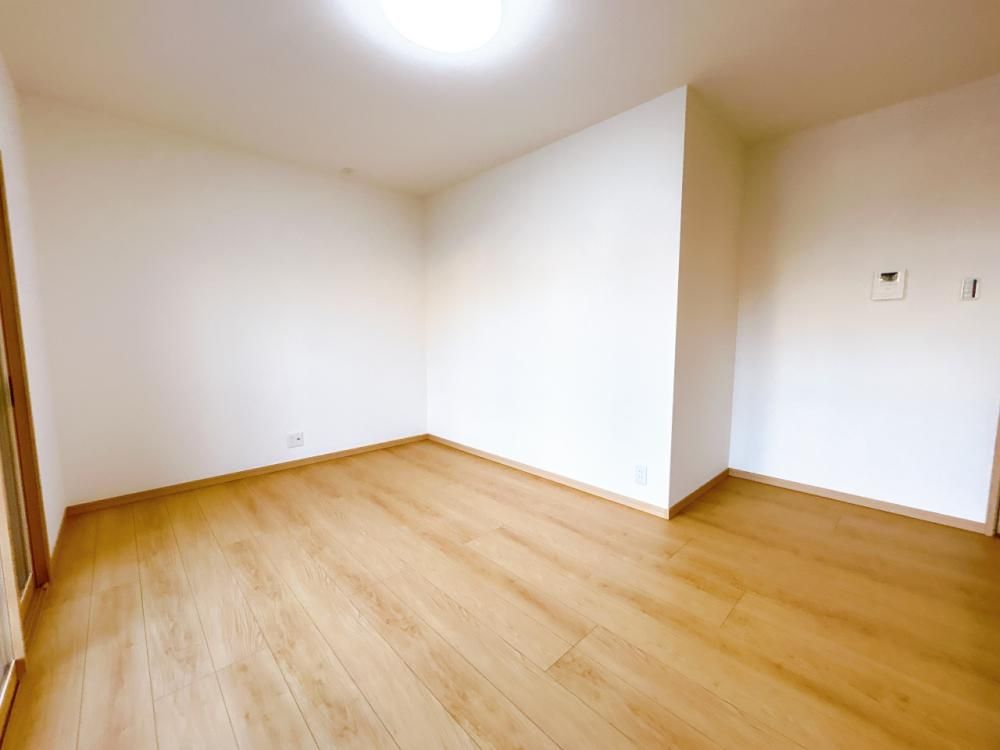 Renovated 3LDK House in Tsuruga, Fukui with Parking for 3 - Thumbnail 4