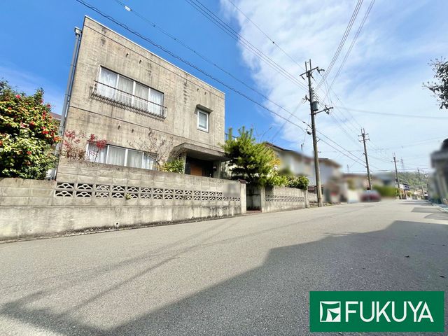 5DK Detached House on Corner Lot in Himeji, Hyogo - Thumbnail 3