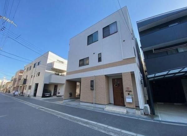 4LDK Modern House for Sale Near Kitakagaya Station, Osaka - Thumbnail 3