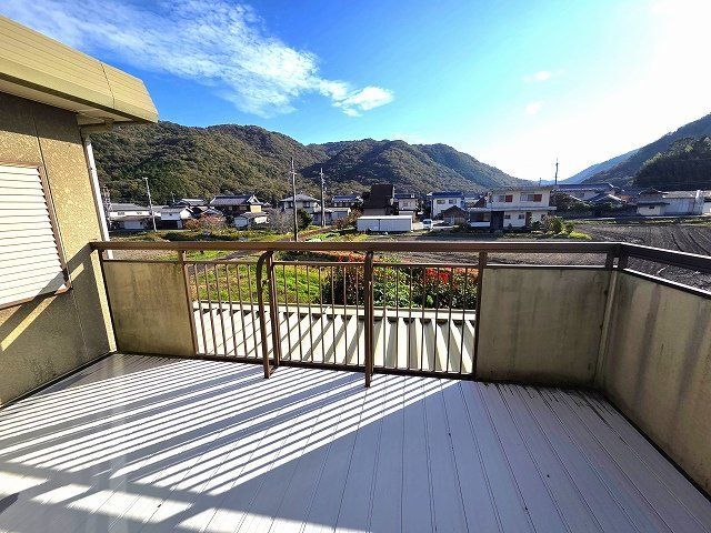 7LDK House for Sale in Ako, Hyogo – 191.82 sqm - Thumbnail 4