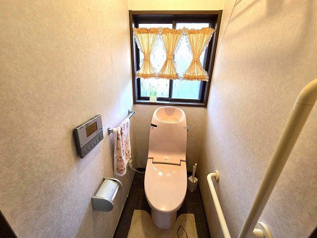 7LDK House for Sale in Ako, Hyogo – 191.82 sqm - Thumbnail 2