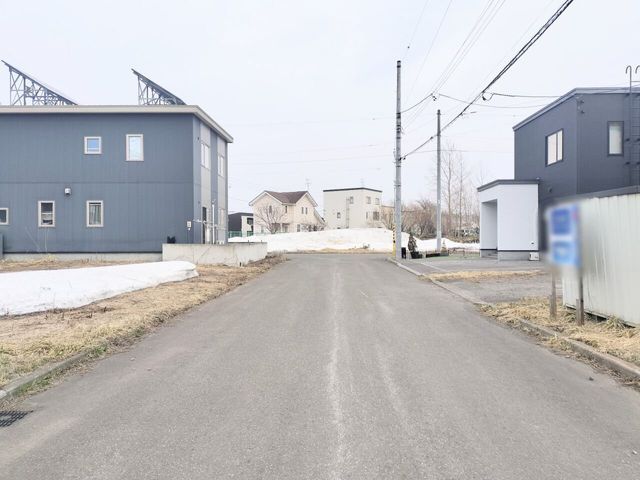 4LDK Detached House for Sale in Ishikari, Hokkaido - Thumbnail 2