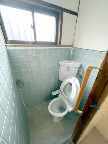5DK Detached House for Sale in Higashiosaka, Osaka - Thumbnail 2