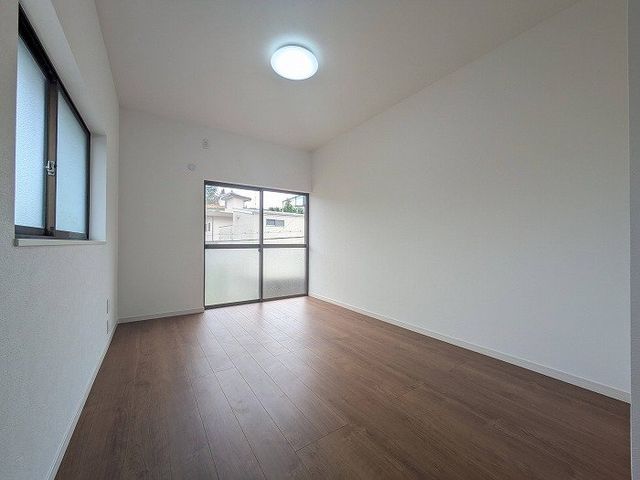 Renovated 3LDK House Near Tomio Station in Nara - Thumbnail 3