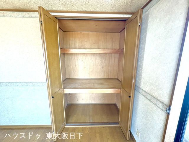 3-Story 5LDK Detached House for Sale in Higashiosaka, Osaka - Thumbnail 3