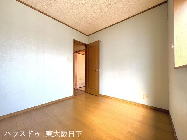 3-Story 5LDK Detached House for Sale in Higashiosaka, Osaka - Thumbnail 4