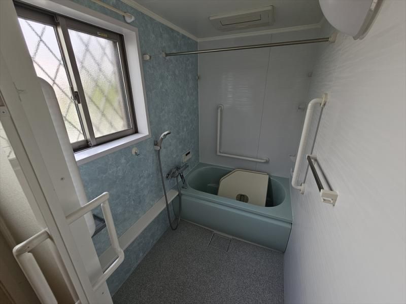 Yokoo 2-chome Terrace House 4LDK for Sale in Kobe Suma - Image 1